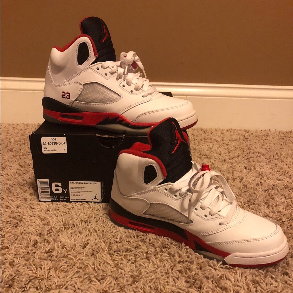 Air Jordan Retro 5